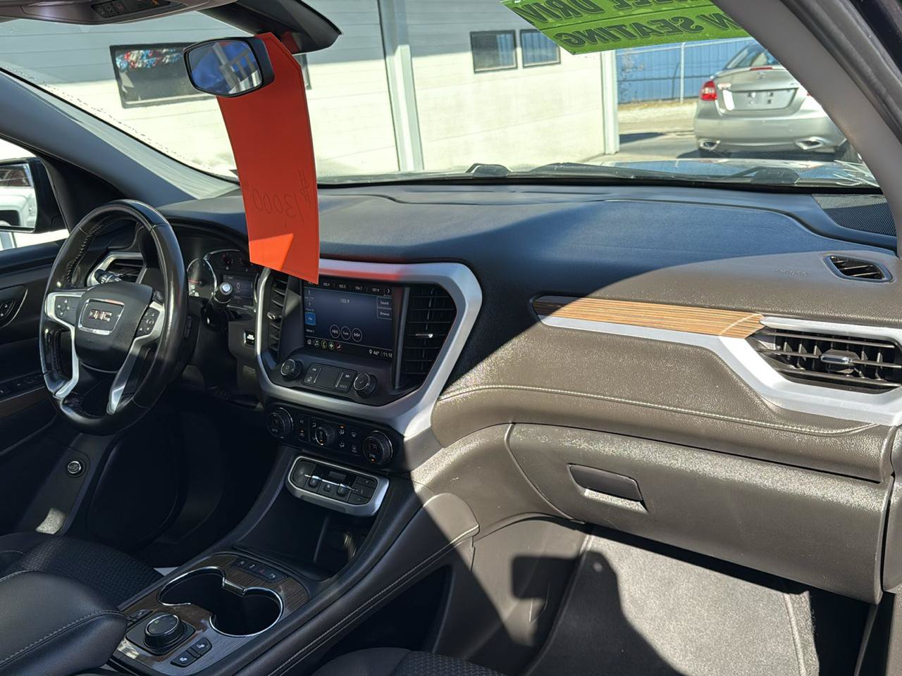 Used 2020 GMC Acadia SLE w/ Driver Convenience Package AWD/4WD image 30