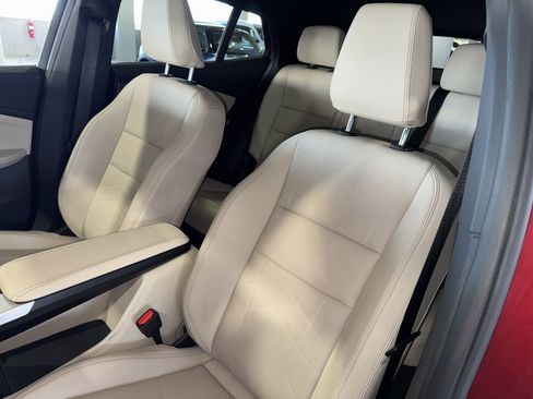 Certified 2025 BMW X2 xDrive28i w/ Premium Package image 33