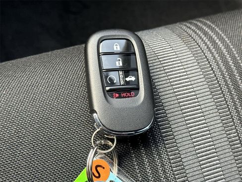 Used 2025 Honda Civic Sport image 31