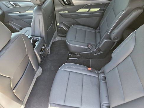 Certified 2026 Buick Enclave Preferred FWD image 29