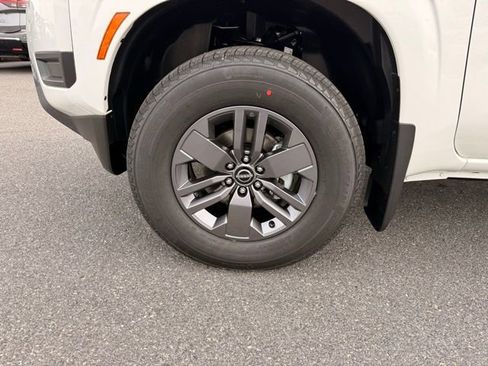 New 2026 Nissan Frontier SV w/ SV Convenience Package image 9