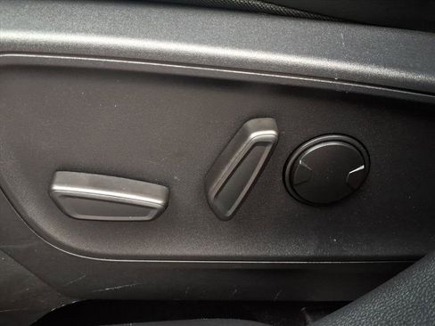 Used 2025 Ford Escape ST-Line FWD image 24