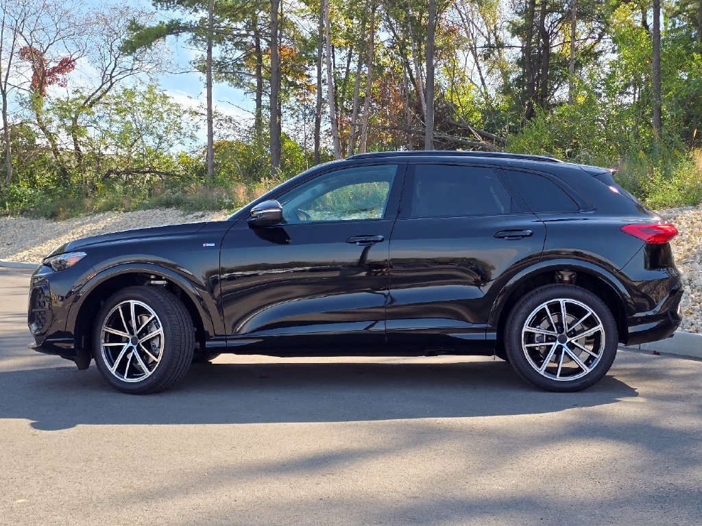 New 2026 Audi Q5 Premium Plus AWD/4WD image 3