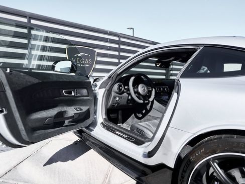 Used 2021 Mercedes-Benz AMG GT Black Series image 40