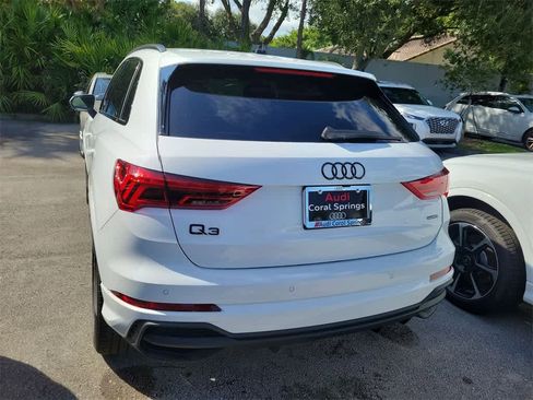 New 2025 Audi Q3 2.0T Premium image 3
