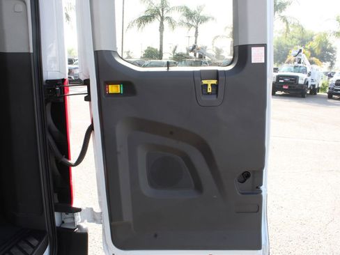 Used 2023 Ford Transit 350 XLT image 10