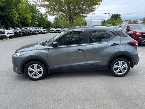 Used 2024 Nissan Kicks S FWD image 4
