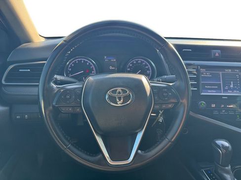 Used 2020 Toyota Camry SE image 13