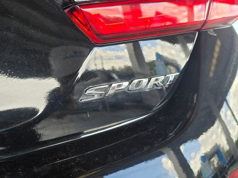 Used 2018 Honda Accord Sport image 42