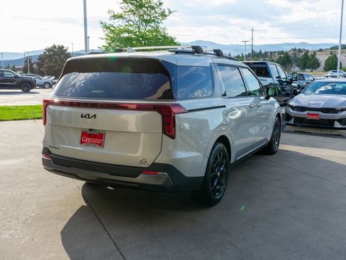 New 2026 Kia Carnival SX w/ SX Dark Edition Package FWD image 7