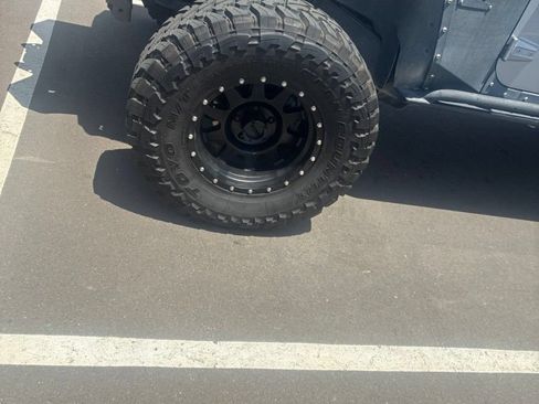 Used 2016 Jeep Wrangler Unlimited Rubicon AWD/4WD image 2