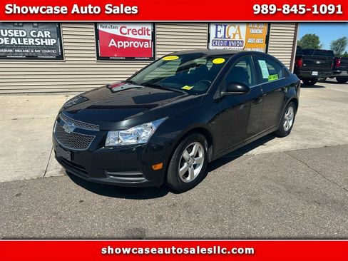 Used 2013 Chevrolet Cruze LT FWD image 1