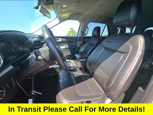 Used 2021 Ford Explorer XLT w/ Equipment Group 202A AWD/4WD image 4