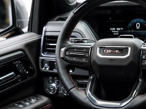 Used 2026 GMC Yukon AT4 Ultimate AWD/4WD image 46