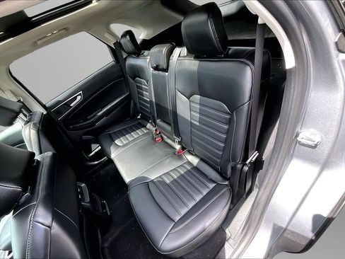 Used 2024 Ford Edge SEL w/ Convenience Package AWD/4WD image 18