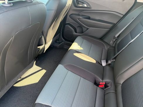 New 2026 Chevrolet Trax LT w/ Driver Confidence Package FWD image 11