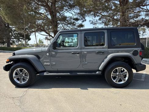 Used 2022 Jeep Wrangler Unlimited Sahara image 5