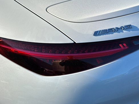 Certified 2022 Mercedes-Benz SL 63 AMG 4MATIC image 10