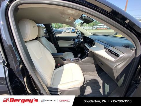 Certified 2024 Buick Encore GX Sport Touring w/ Advanced Technology Package AWD/4WD image 32