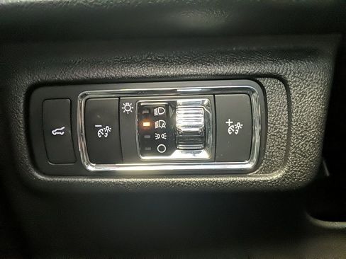 Certified 2022 Lincoln Corsair Standard w/ Equipment Group 101A image 22