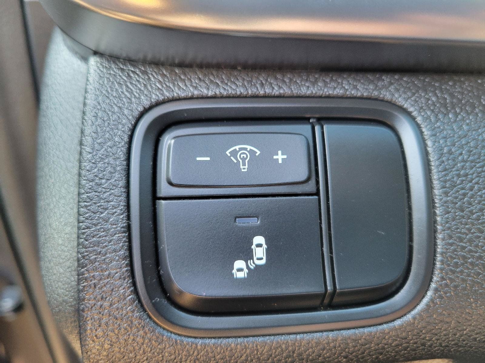 Used 2018 Kia Optima EX w/ Premium Package FWD image 11