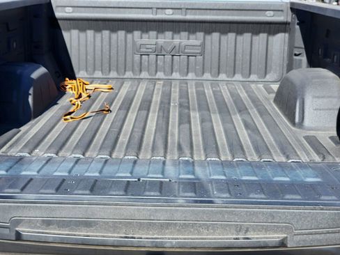 Used 2025 GMC Sierra 1500 Elevation w/ Preferred Package image 11