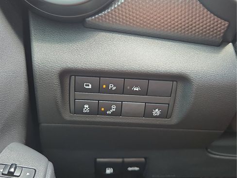 Used 2020 Nissan Kicks S FWD image 22