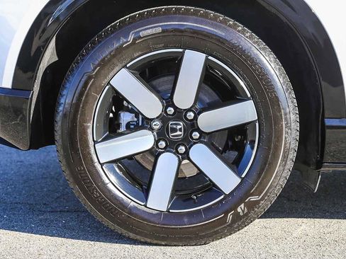 Certified 2025 Honda Prologue Touring image 11