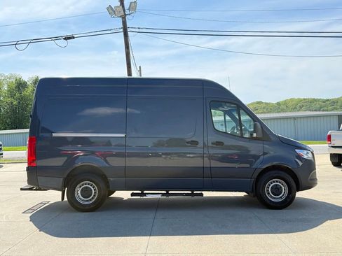 Used 2019 Mercedes-Benz Sprinter 144 image 20