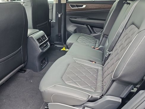 New 2026 Volkswagen Atlas SEL Premium R-Line image 22