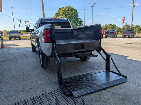 Used 2018 Chevrolet Silverado 2500 W/T RWD image 24