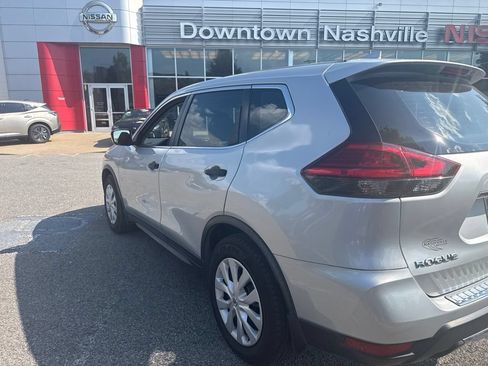 Used 2017 Nissan Rogue S FWD image 5