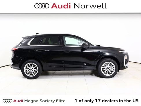 New 2026 Audi Q3 quattro 2.0T AWD/4WD image 17