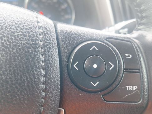 Used 2016 Toyota RAV4 XLE FWD image 24