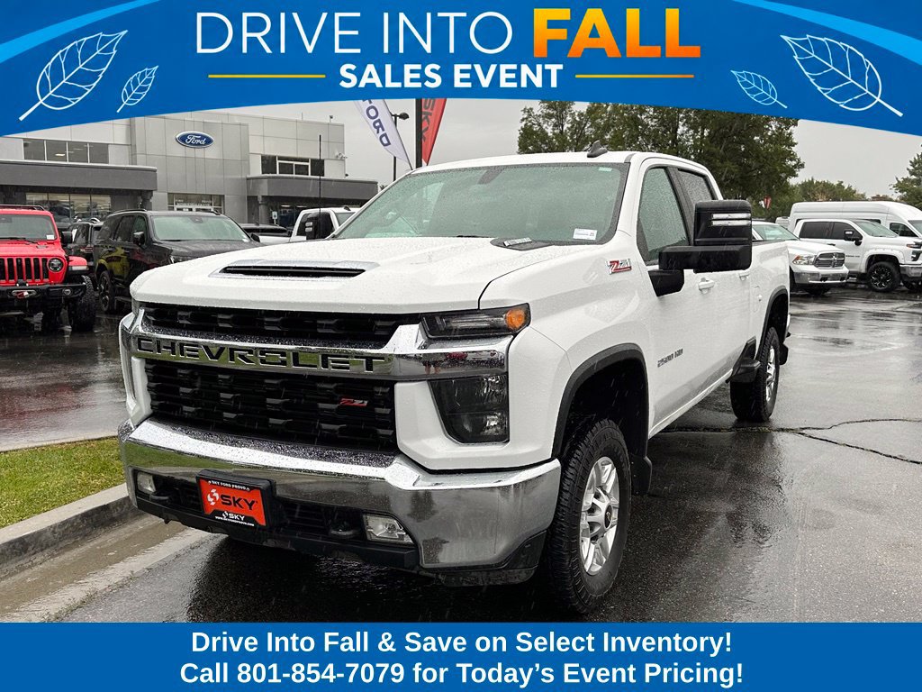 Used 2023 Chevrolet Silverado 2500 LT w/ Convenience Package AWD/4WD image 2