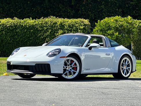 Certified 2026 Porsche 911 Targa 4 GTS AWD/4WD image 1