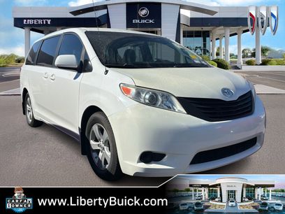 Used 2014 Toyota Sienna LE