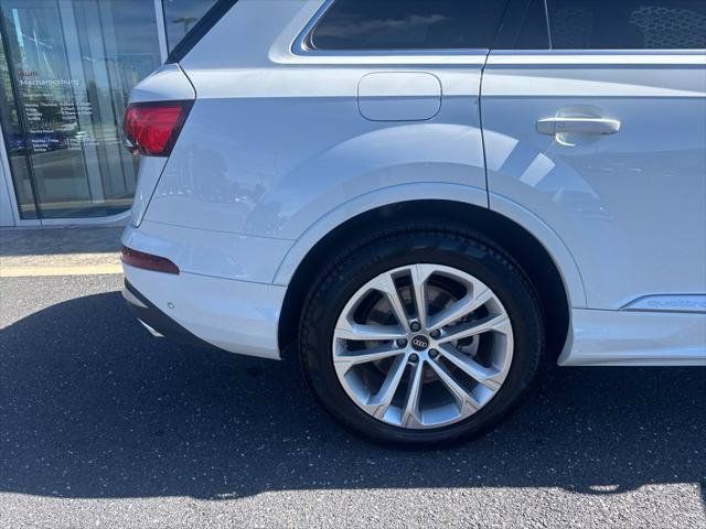 Certified 2025 Audi Q7 3.0T Prestige AWD/4WD image 33
