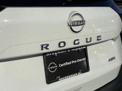 Certified 2022 Nissan Rogue S image 16