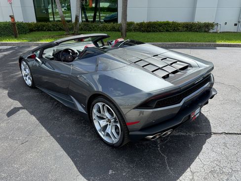Used 2016 Lamborghini Huracan LP 610-4 AWD/4WD image 14