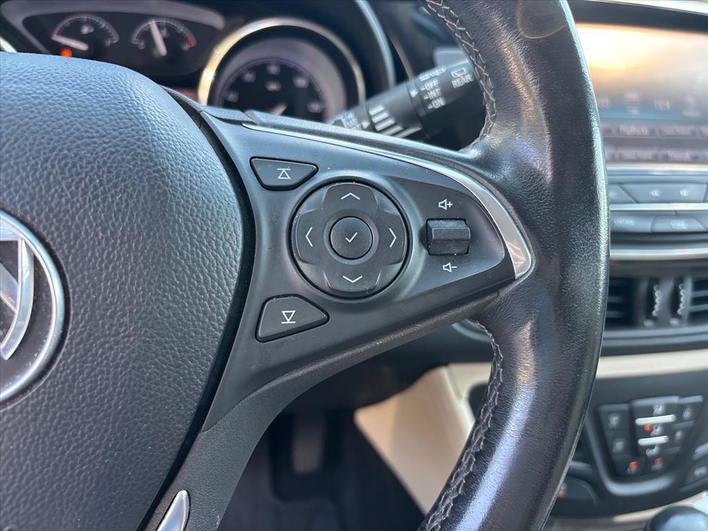 Used 2019 Buick Envision Essence w/ LPO, Interior Luxury Package AWD/4WD image 16