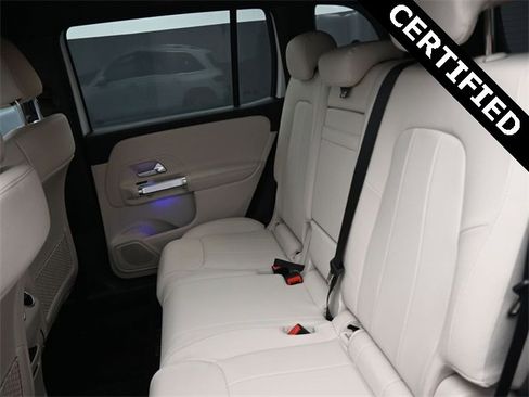 New 2025 Mercedes-Benz GLB 250 image 10