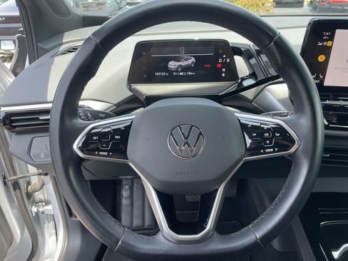 Used 2021 Volkswagen ID.4 Pro RWD image 16