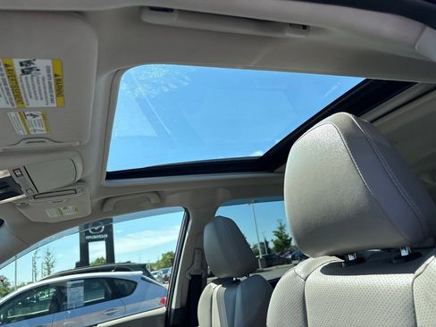 Used 2022 Subaru Forester Limited AWD/4WD image 12