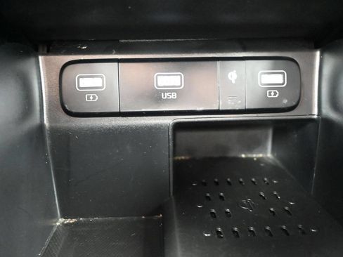 Used 2021 Kia Sorento EX FWD image 22