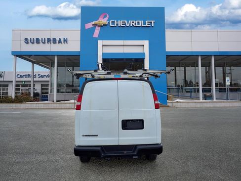 Used 2019 Chevrolet Express 2500 w/ Enhanced Convenience Package RWD image 6