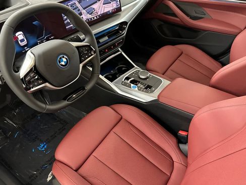 Used 2025 BMW i4 eDrive40 w/ Premium Package image 11