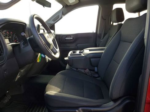 Used 2020 Chevrolet Silverado 1500 Custom w/ Custom Value Package image 17