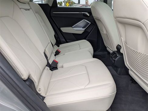 Used 2020 Audi Q3 2.0T Premium w/ Convenience Package image 26