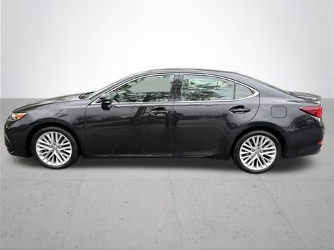 Used 2018 Lexus ES 350 w/ Luxury Package w/Wood Trim FWD image 9